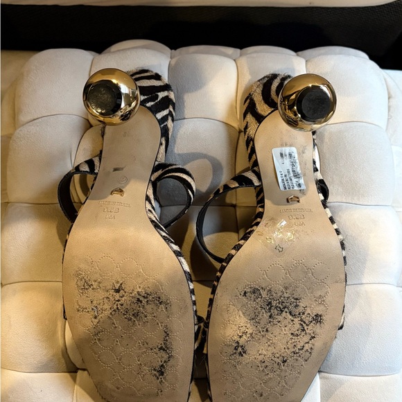 Arezzo Zebra Print Heels - Picture 4 of 8